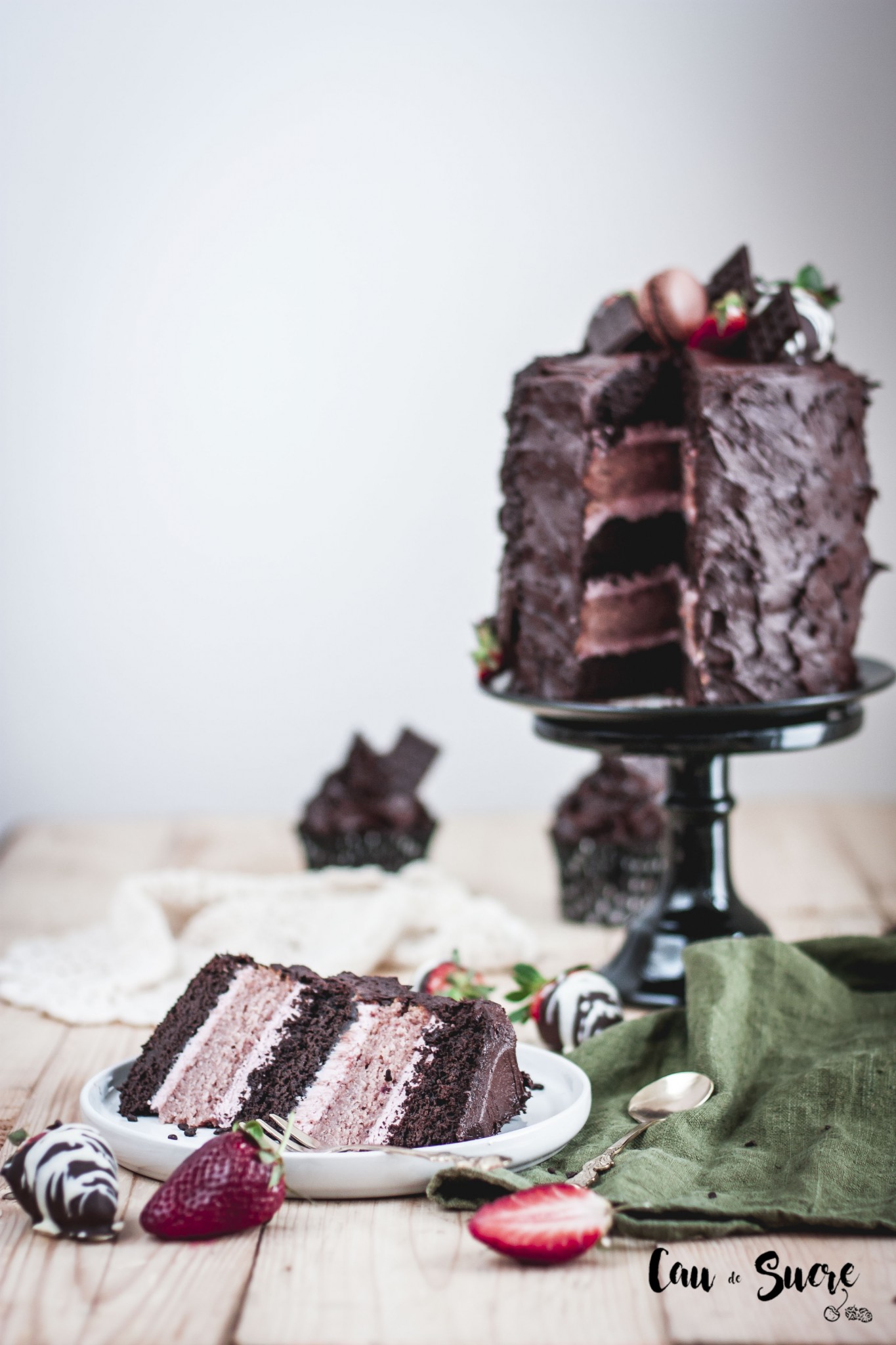 Decadent_chocolate_strawberry_cake